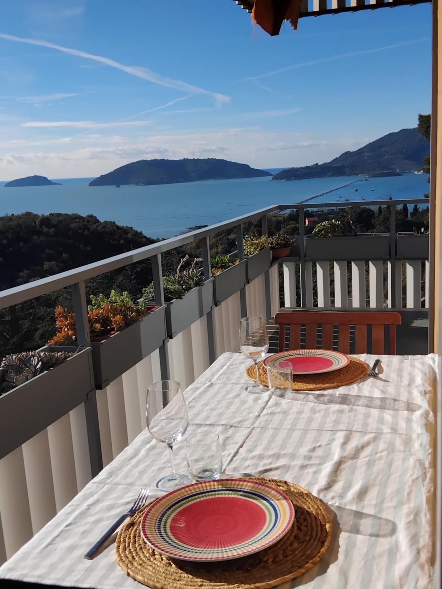 Vista Sul Blu ,Baia Blu, Lerici Lägenhet Exteriör bild